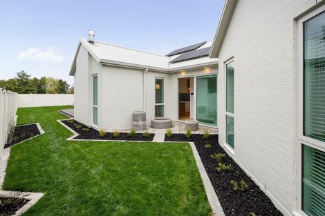 Photo of property in 94 Hugo Shaw Drive, Cambridge, 3434