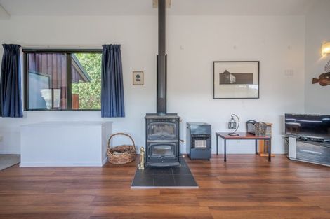 Photo of property in 88 Sawmill Road, Robinsons Bay, Akaroa, 7581
