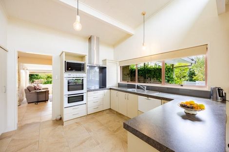 Photo of property in 72 Puketapu Road, Taradale, Napier, 4112