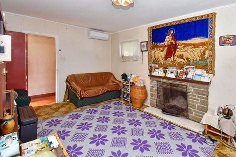 Photo of property in 7 Halswell Street, Mangere East, Auckland, 2024