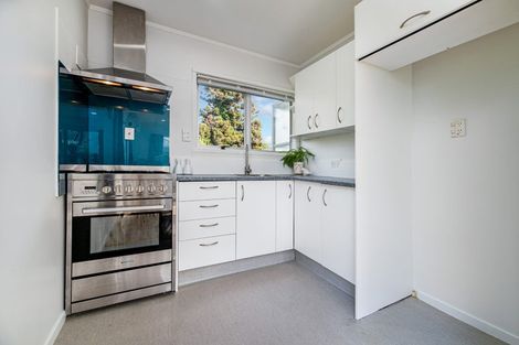 Photo of property in 2/50 Makora Road, Massey, Auckland, 0614