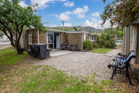 Photo of property in 6 Blyth Street, Clyde, 9330