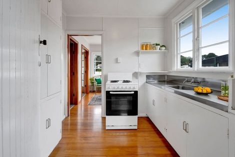 Photo of property in 19a Lorna Street, Lynmouth, New Plymouth, 4310