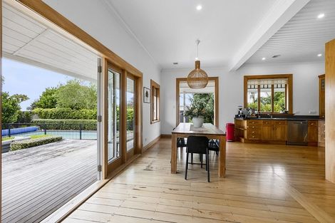 Photo of property in 68 Wallace Place, Westown, New Plymouth, 4310