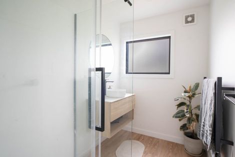 Photo of property in 99 Acacia Bay Road, Nukuhau, Taupo, 3330