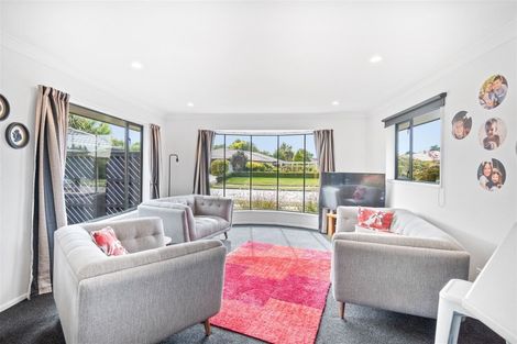 Photo of property in 10 John Morel Place, Parklands, Christchurch, 8083