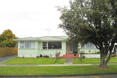 Photo of property in 5 Duke Street, Levin, 5510
