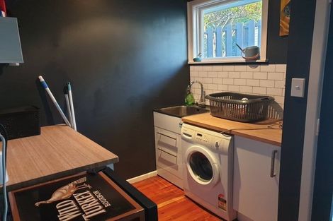 Photo of property in 7 Pauline Way, Paparangi, Wellington, 6037