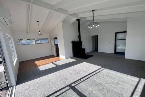 Photo of property in 5 John F Kennedy Place, Glen Eden, Auckland, 0602