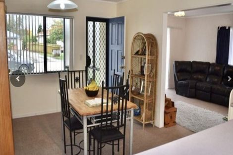 Photo of property in 12 Renata Road, Otaki, 5512
