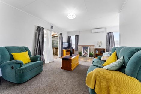 Photo of property in 35 Shelton Place, Feilding, 4702