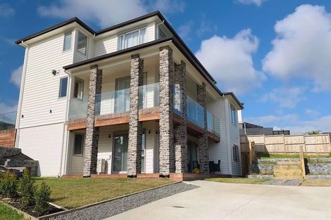 Photo of property in 35 Maka Terrace, Orewa, 0931