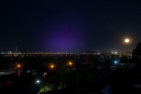 Photo of property in 15 Exotic Place, Massey, Auckland, 0614