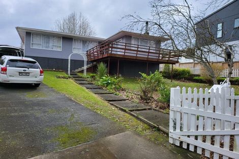 Photo of property in 10 Choice Avenue, Henderson, Auckland, 0612