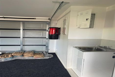 Photo of property in 2 Greenhaven Avenue, Papakura, 2113