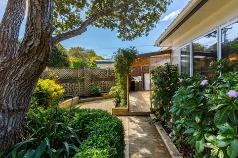 Photo of property in 1/71 Larsen Crescent, Tawa, Wellington, 5028