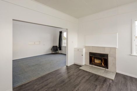 Photo of property in 12 Stuckey Street, Levin, 5510
