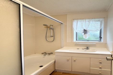 Photo of property in 12 Velma Road, Hillcrest, Auckland, 0627