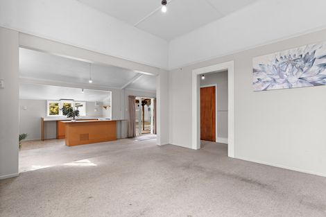 Photo of property in 84 Lincoln Road, Masterton, 5810