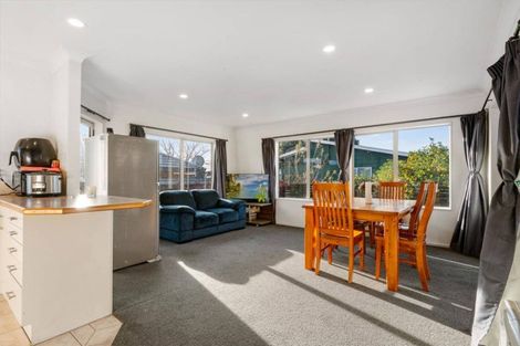 Photo of property in 54 Fairview Place, Te Puke, 3119