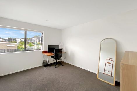Photo of property in 5/85 Selo Street, Glen Eden, Auckland, 0602