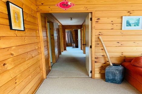 Photo of property in 2/72 Aeroview Drive, Beach Haven, Auckland, 0626