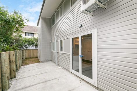 Photo of property in 74u7 Derwent Street, Island Bay, Wellington, 6023
