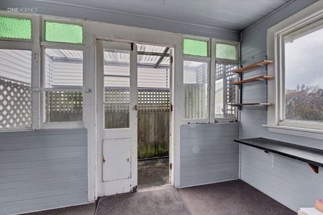 Photo of property in 6 Drake Street, New Brighton, Christchurch, 8061