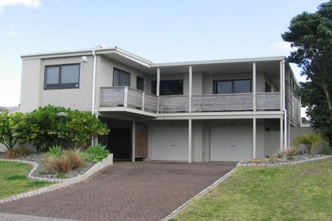 Photo of property in 12 Prescott Place, Pauanui, Hikuai, 3579