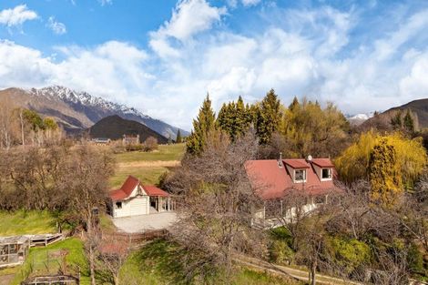 Photo of property in 35 Mountain View Road, Dalefield, Queenstown, 9371