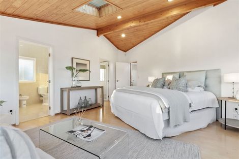 Photo of property in 66 Mcbreen Avenue, Northcote, Auckland, 0627