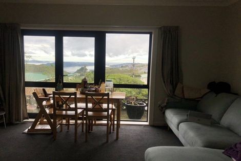 Photo of property in 3 Salford Street, Newlands, Wellington, 6037