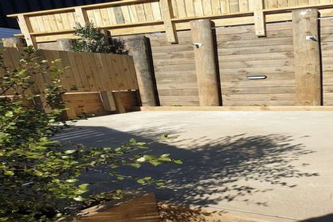 Photo of property in 15/62u Spenmoor Street, Newlands, Wellington, 6037