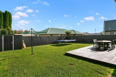 Photo of property in 15 Oaklands Drive, Cambridge, 3434