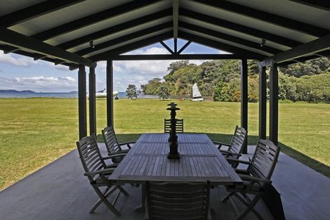 Photo of property in 840 Takatu Road, Tawharanui Peninsula, Warkworth, 0986