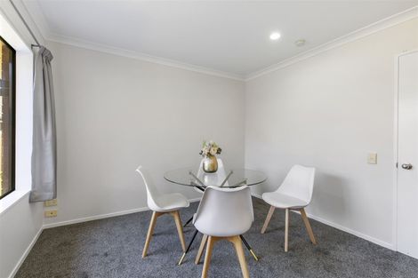 Photo of property in 19 Old Park Place, Takanini, 2112