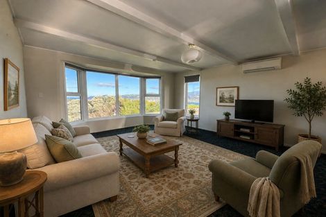 Photo of property in 38 Duchess Place, Maupuia, Wellington, 6022