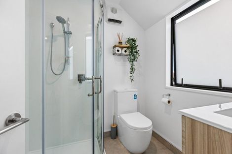 Photo of property in 1/4 Gilberthorpes Road, Islington, Christchurch, 8042