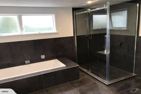 Photo of property in 52a Memorial Avenue, Ilam, Christchurch, 8053