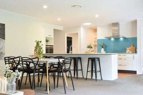 Photo of property in 10 Admiral Crescent, Flagstaff, Hamilton, 3210