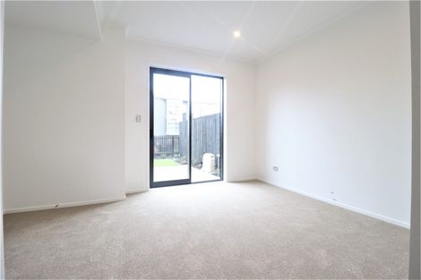 Photo of property in 34 Hobsonville Point Road, Hobsonville, Auckland, 0616