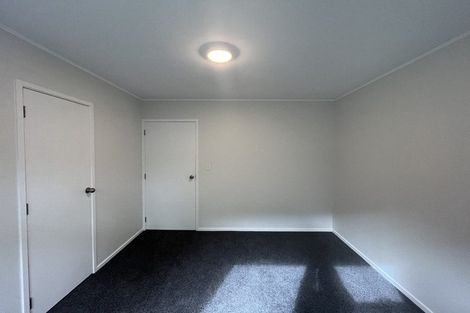 Photo of property in 7 Vera Road, Te Atatu South, Auckland, 0610
