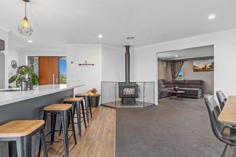 Photo of property in 28 Landsborough Drive, Darfield, 7571