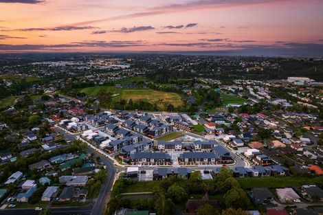 Photo of property in 1/474 West Coast Road, Glen Eden, Auckland, 0602