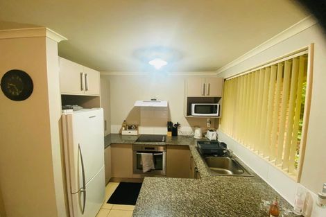 Photo of property in 404a Te Atatu Road, Te Atatu Peninsula, Auckland, 0610