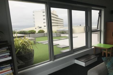 Photo of property in 2u4 Grafton Road, Roseneath, Wellington, 6011