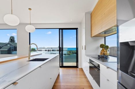 Photo of property in 165b Oceanbeach Road, Mount Maunganui, 3116