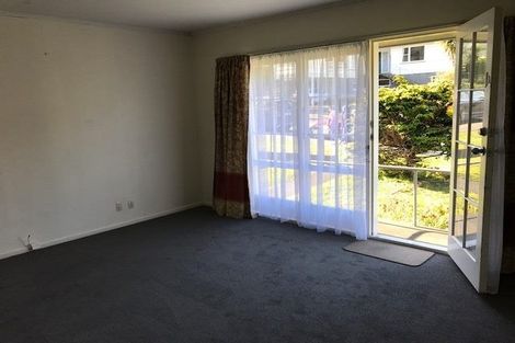 Photo of property in 1a Thurleigh Grove, Karori, Wellington, 6012