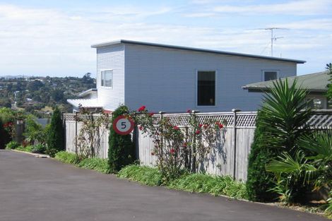 Photo of property in 1/597 East Coast Road, Browns Bay, Auckland, 0632