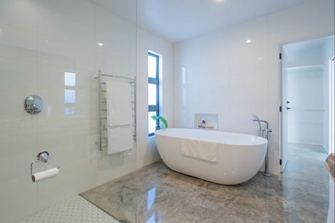 Photo of property in 12a Mahana Road, Paraparaumu Beach, Paraparaumu, 5032